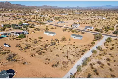 51937 W Wildwood Road, Maricopa, AZ 85139 - Photo 13