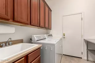 1070 E Kaibab Pl, Chandler, AZ 85249 - Photo 37