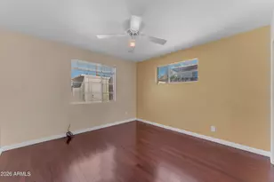 1502 E Hatcher Rd, Phoenix, AZ 85020 - Photo 17