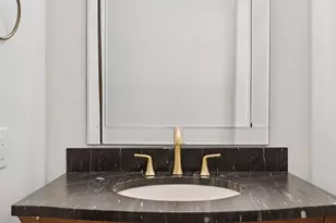 8303 N 61st Pl, Paradise Valley, AZ 85253 - Photo 45