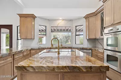 8303 N 61st Place, Paradise Valley, AZ 85253 - Photo 23