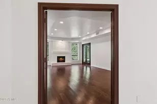 8303 N 61st Pl, Paradise Valley, AZ 85253 - Photo 27