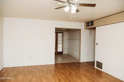 1323 N Center Avenue, Casa Grande, AZ 85122 - Photo 5