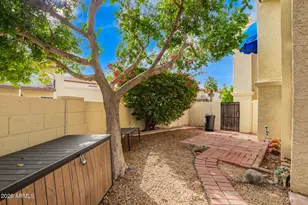 8844 S 51st St, Phoenix, AZ 85044 - Photo 17