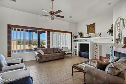 35219 N 10th Street, Phoenix, AZ 85086 - Photo 9