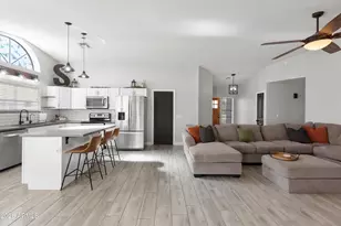 5963 E Enrose Cir, Mesa, AZ 85205 - Photo 15