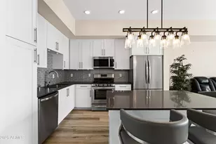 7300 E Earll Dr, Scottsdale, AZ 85251 - Photo 1