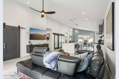 1434 E Weldon Avenue, Phoenix, AZ 85014 - Photo 11