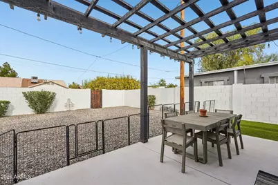 1434 E Weldon Avenue, Phoenix, AZ 85014 - Photo 39