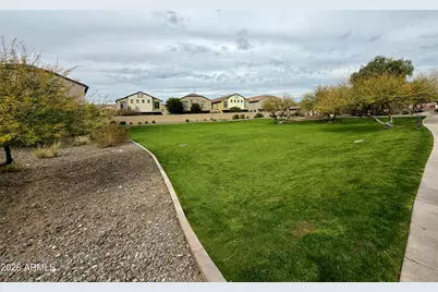 2725 E Mine Creek Road #2058, Phoenix, AZ 85024 - Photo 13