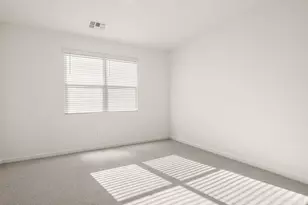 32992 N Vineyard Ave, San Tan Valley, AZ 85143 - Photo 9