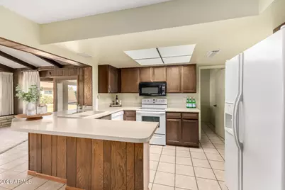 3702 W Topeka Drive, Glendale, AZ 85308 - Photo 15