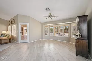 19506 N 89th Dr, Peoria, AZ 85382 - Photo 17