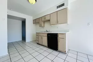 3807 N 23rd Dr, Phoenix, AZ 85015 - Photo 3