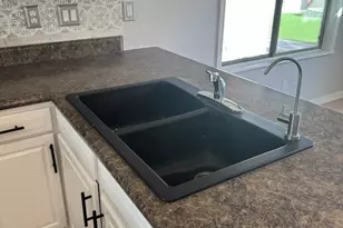 10876 W San Lazaro Dr, Arizona City, AZ 85123 - Photo 11