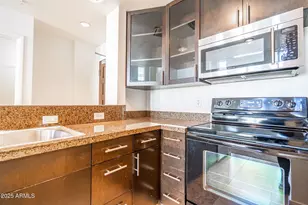 215 E McKinley St, Phoenix, AZ 85004 - Photo 7