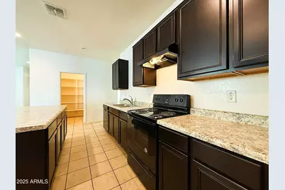 6218 W Laurie Lane, Glendale, AZ 85302 - Photo 3