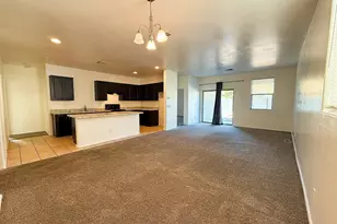 6218 W Laurie Ln, Glendale, AZ 85302 - Photo 11