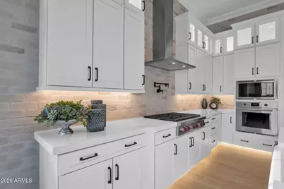 1070 E Peach Tree Drive, Chandler, AZ 85249 - Photo 7