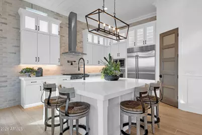 1070 E Peach Tree Drive, Chandler, AZ 85249 - Photo 5