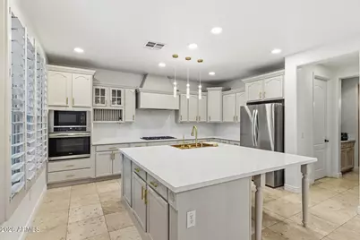 921 E Canyon Way, Chandler, AZ 85249 - Photo 9