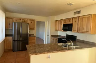2339 N 48th Dr, Phoenix, AZ 85035 - Photo 3