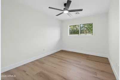 2432 W Saint Moritz Lane, Phoenix, AZ 85023 - Photo 19