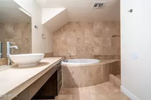 215 E McKinley St, Phoenix, AZ 85004 - Photo 13