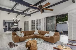 6333 N Scottsdale Rd, Scottsdale, AZ 85250 - Photo 5