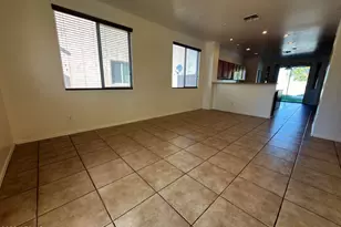 3832 W Glass Ln, Phoenix, AZ 85041 - Photo 5