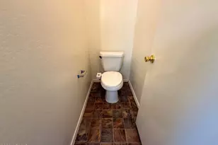 3832 W Glass Ln, Phoenix, AZ 85041 - Photo 13