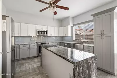 1304 E Muriel Drive, Phoenix, AZ 85022 - Photo 9