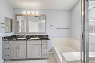 1304 E Muriel Dr, Phoenix, AZ 85022 - Photo 25