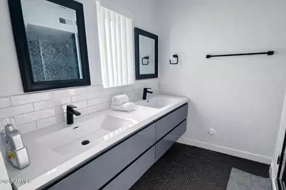 4607 N 74th Street #9, Scottsdale, AZ 85251 - Photo 7