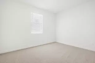 32899 N Vineyard Ave, San Tan Valley, AZ 85143 - Photo 3