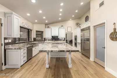 8551 E Wood Drive E, Scottsdale, AZ 85260 - Photo 11