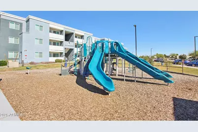 12925 W Greenway Road #61, El Mirage, AZ 85335 - Photo 19