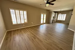 25823 N 67th Ln, Peoria, AZ 85383 - Photo 9