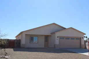 10415 W Arivaca Dr, Arizona City, AZ 85123 - Photo 23