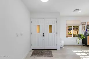 1520 W Aster Dr, Phoenix, AZ 85029 - Photo 11