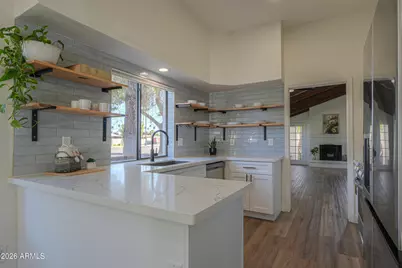 2011 W Nopal Avenue, Mesa, AZ 85202 - Photo 13