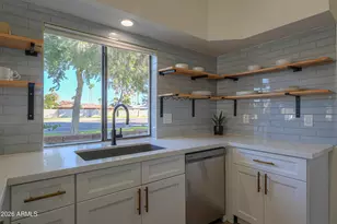 2011 W Nopal Ave, Mesa, AZ 85202 - Photo 11