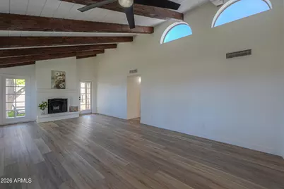 2011 W Nopal Avenue, Mesa, AZ 85202 - Photo 7