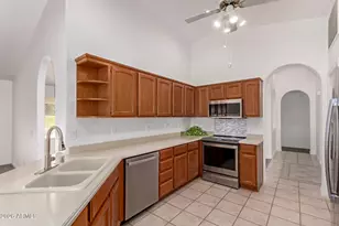 563 W Champagne Dr, Sun Lakes, AZ 85248 - Photo 5