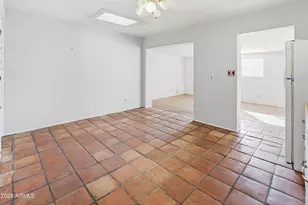 3713 W Las Palmaritas Dr, Phoenix, AZ 85051 - Photo 11