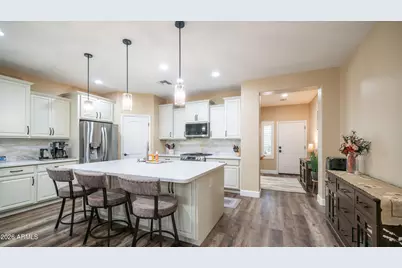 10754 W Yearling Road, Peoria, AZ 85383 - Photo 9