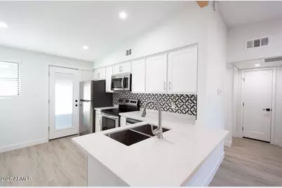 1605 E Montebello Avenue, Phoenix, AZ 85016 - Photo 13