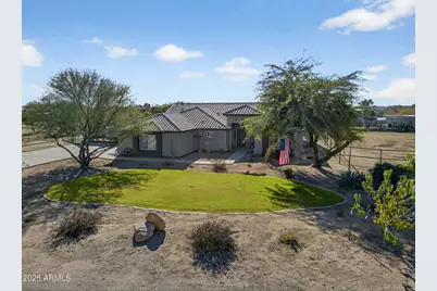 3983 E Triple Crown Drive, San Tan Valley, AZ 85140 - Photo 3