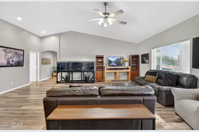 3983 E Triple Crown Drive, San Tan Valley, AZ 85140 - Photo 11