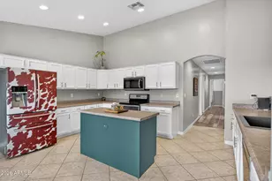 3983 E Triple Crown Dr, San Tan Valley, AZ 85140 - Photo 13